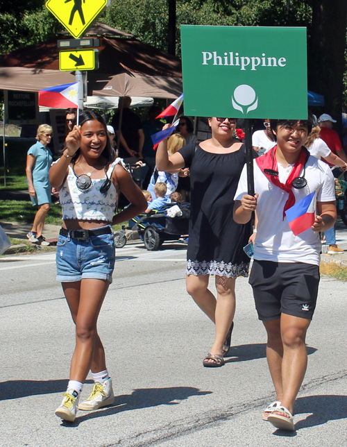 Cleveland Filipino community in Parade of Flags at One World Day